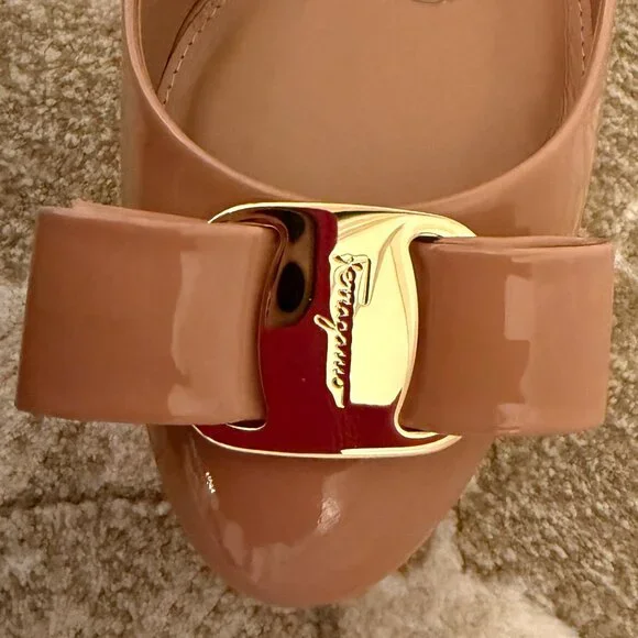 Indulge in Salvatore Ferragamo Patent Leather Bow Stiletto Heels, New Blush, 8B - Picture 9 of 15